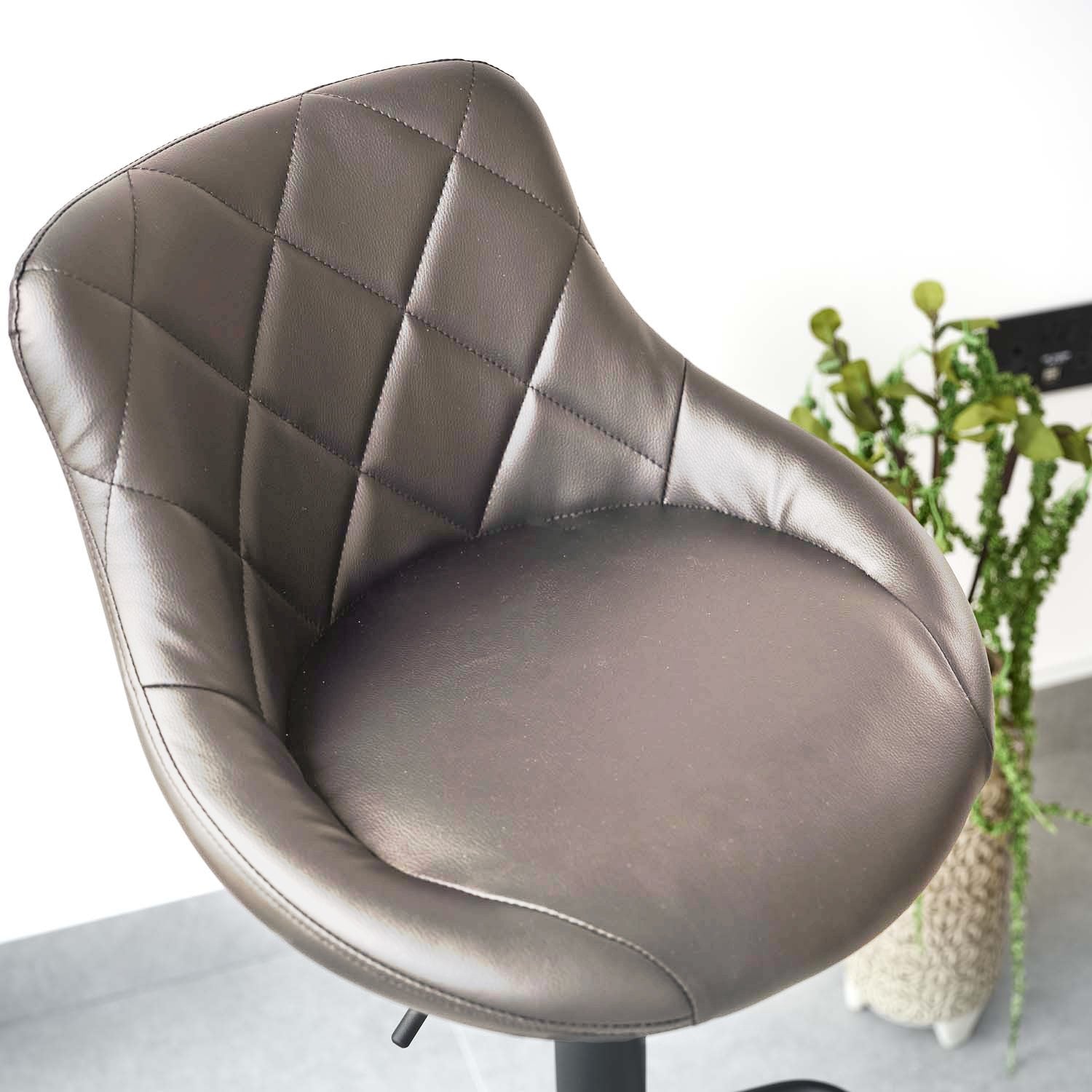Jonathan Bar Stool in Grey