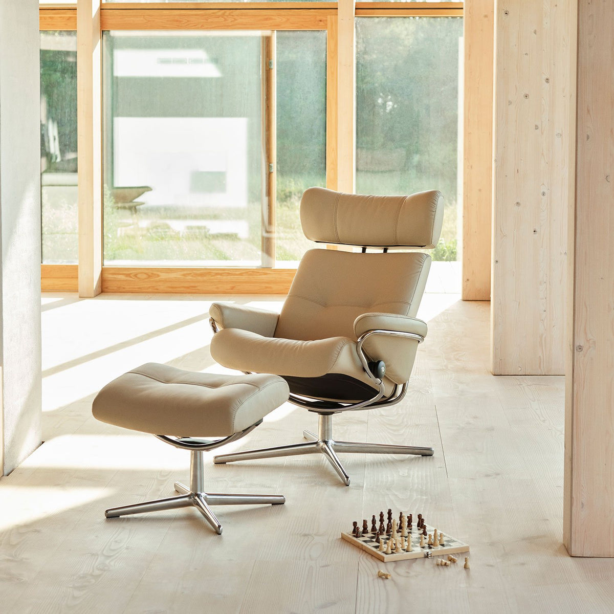 Stressless Berlin Recliner with Headrest and Footstool with Cross Base
