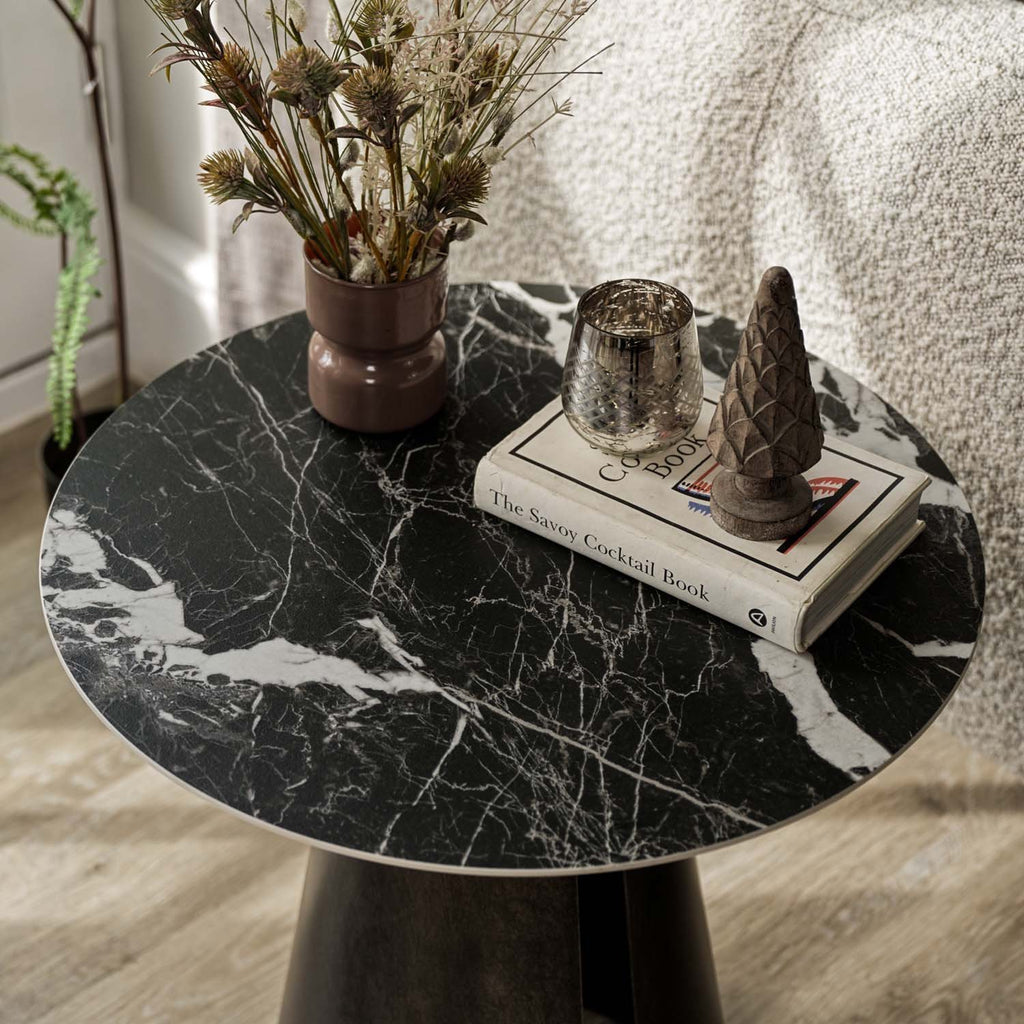 Madjeston Lamp Table