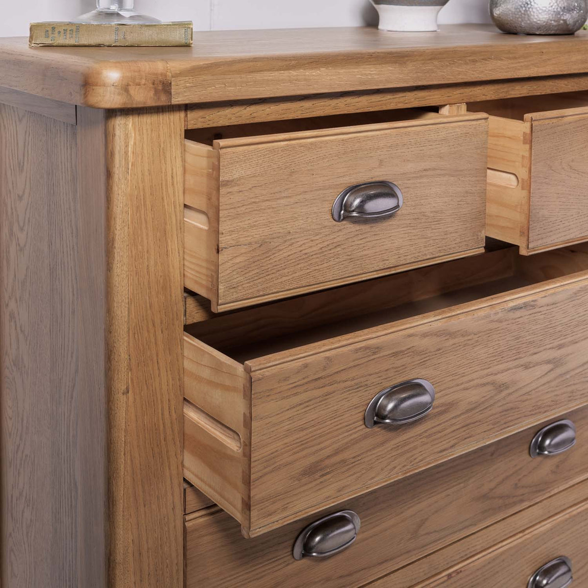 Ledbury 2 Over 3 Chest