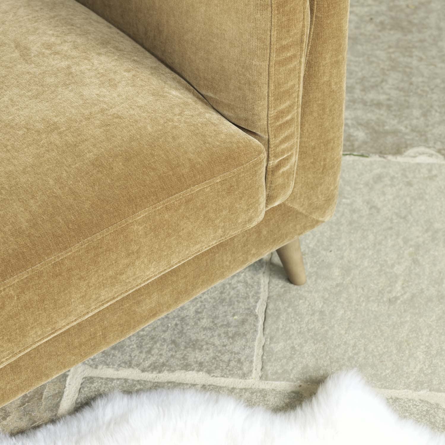 Harris 2 Seater Sofa in Lion