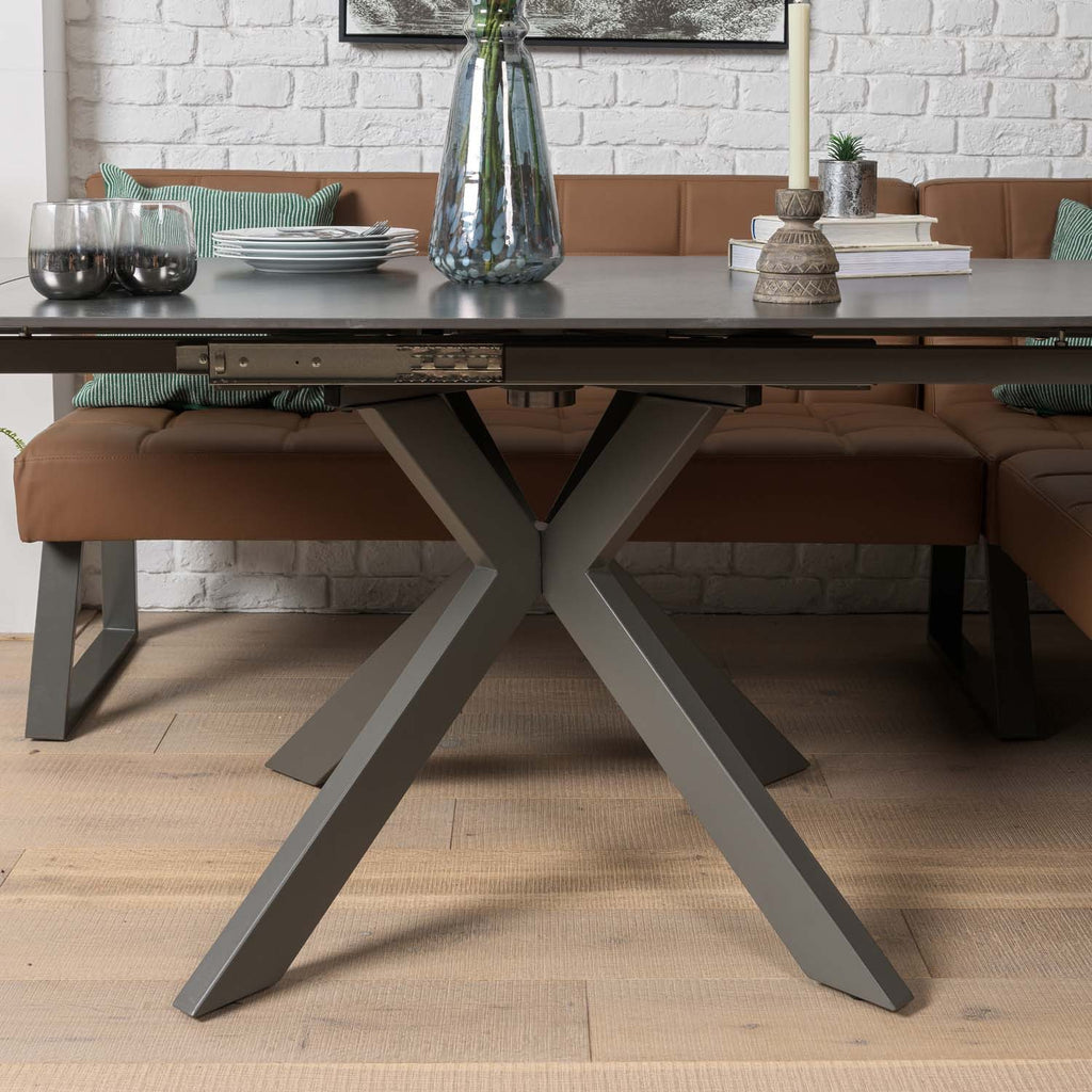 Saturn Motion Table 130-190cm in Dark Grey