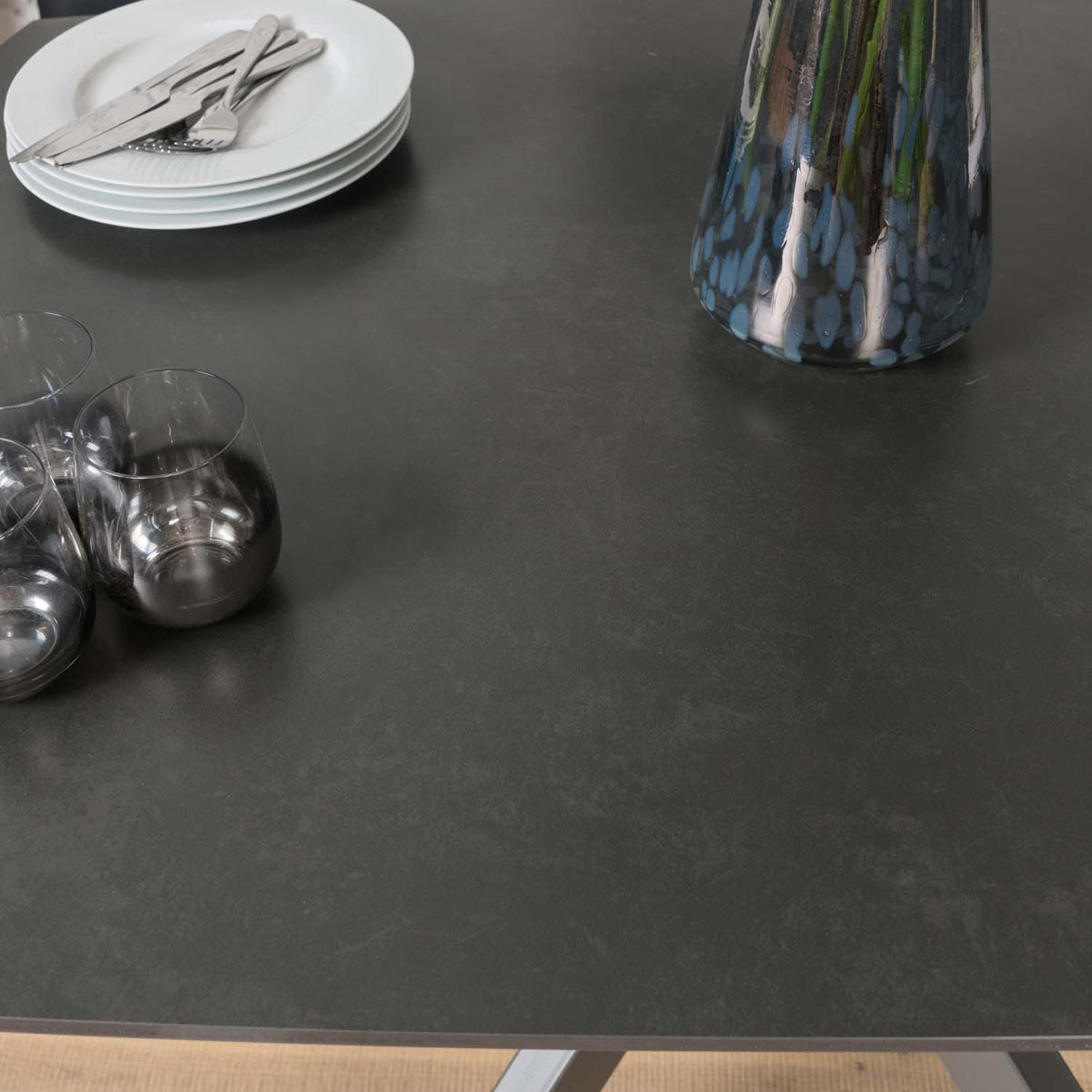 Saturn 130-190cm Motion Table Dark Grey & Rubix Corner Bench in Black