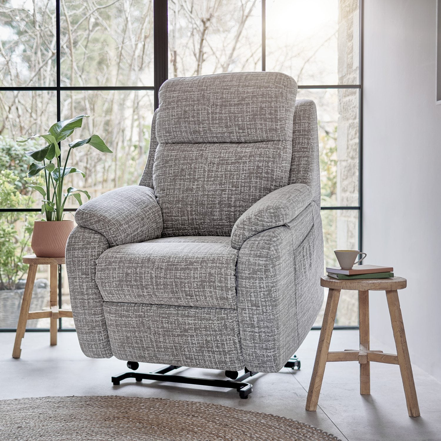G Plan Kingsbury Dual Elevate Chair