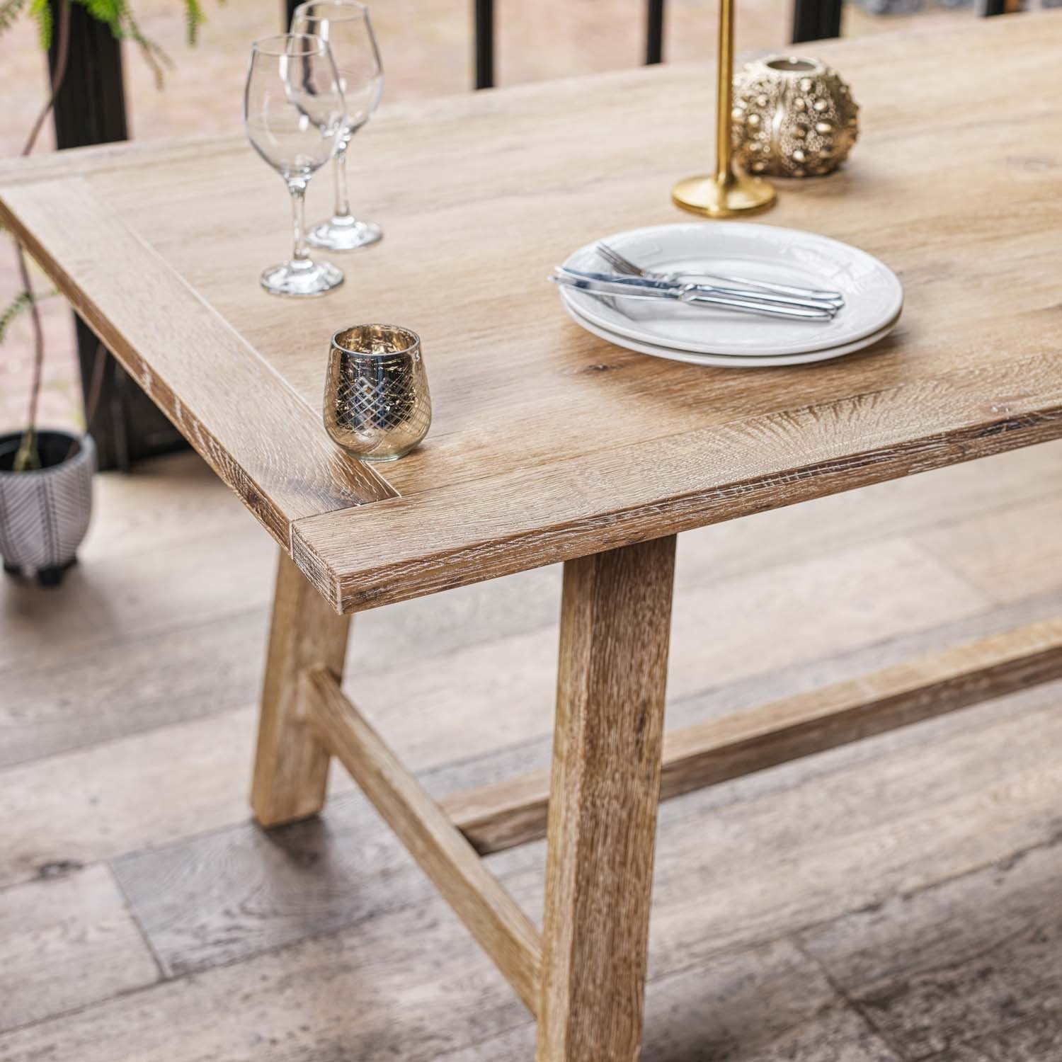 Canterbury 185cm Dining Table