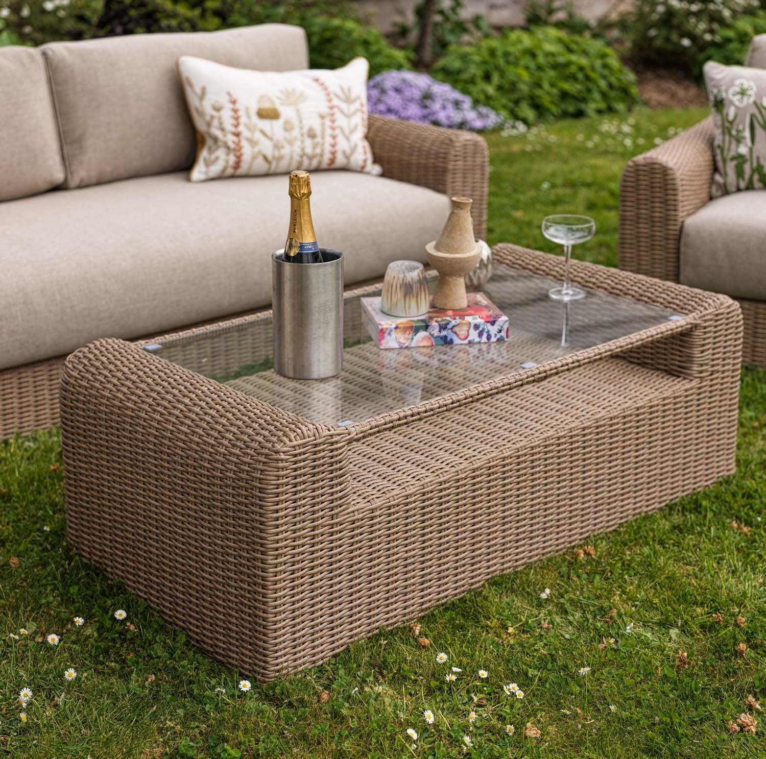 Valencia Garden Lounge Set