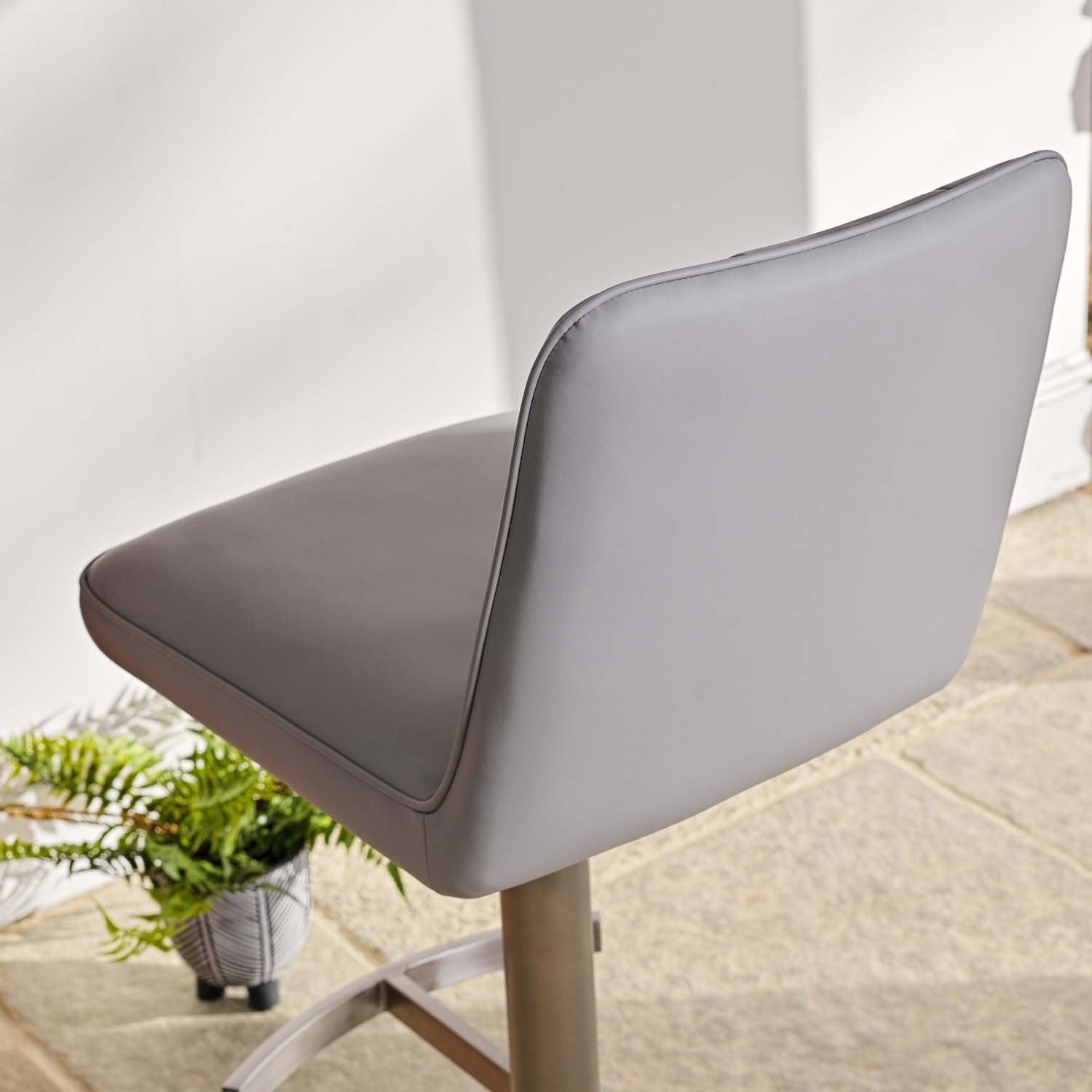 Neptune Bar Stool