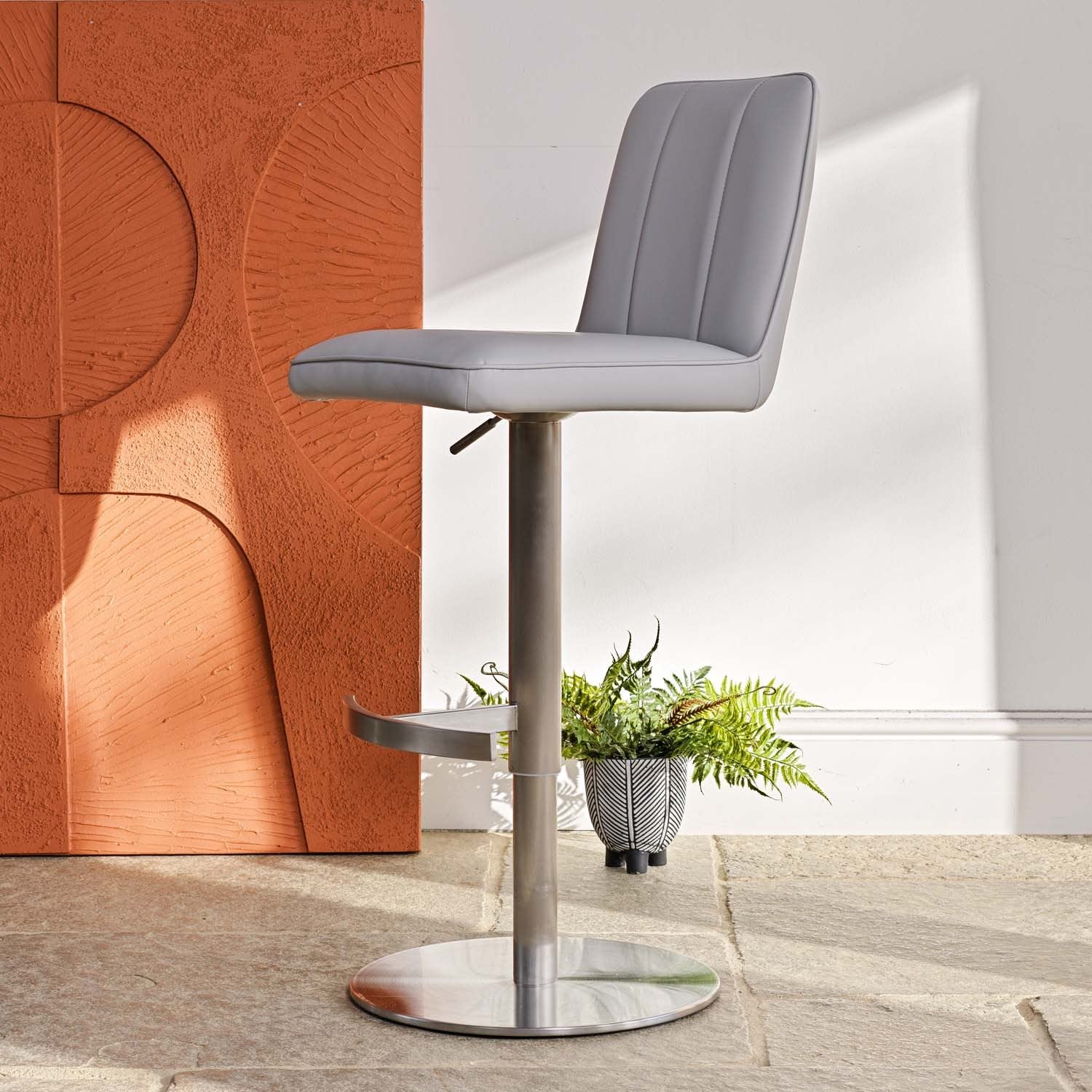 Neptune Bar Stool