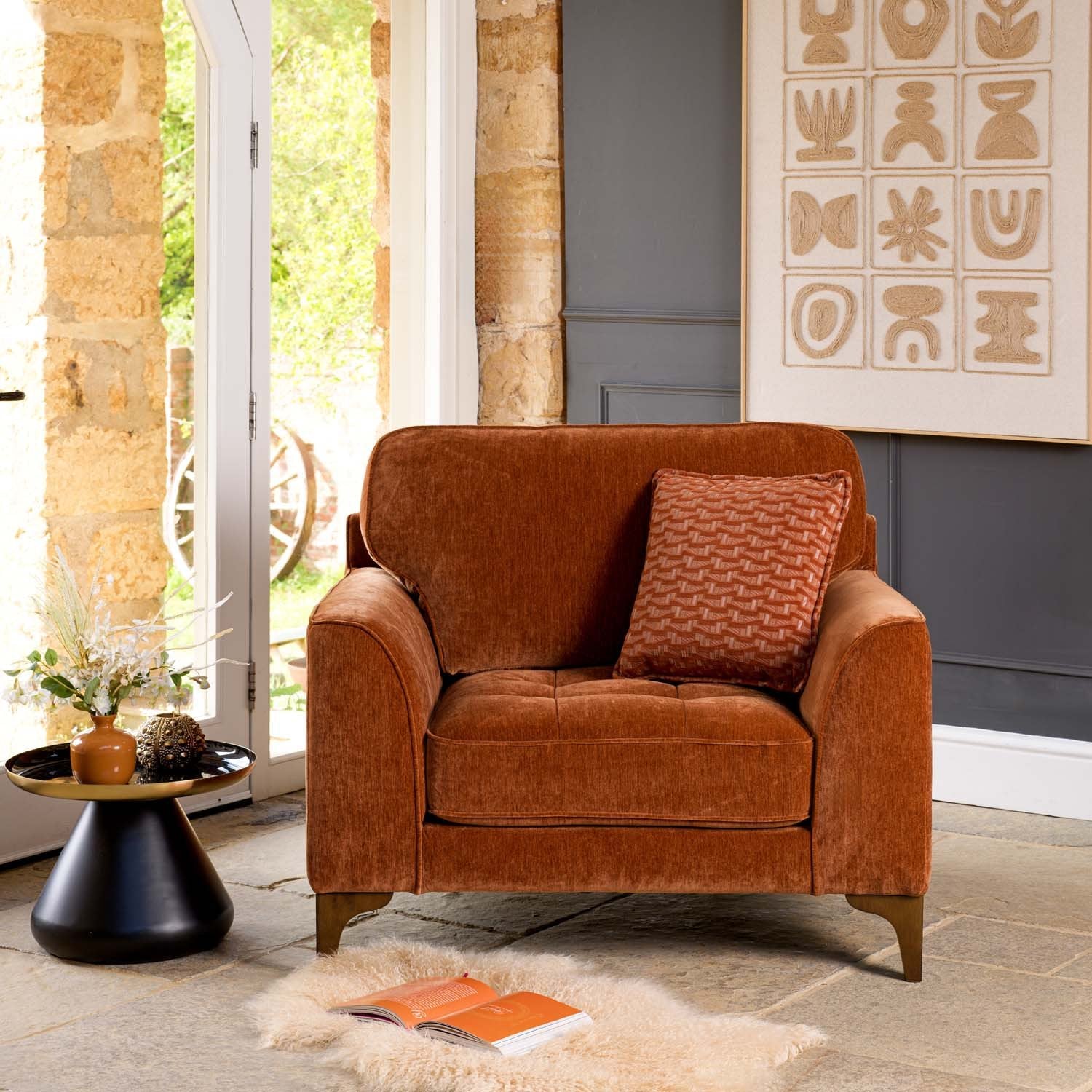 Hartpury Armchair in Rust