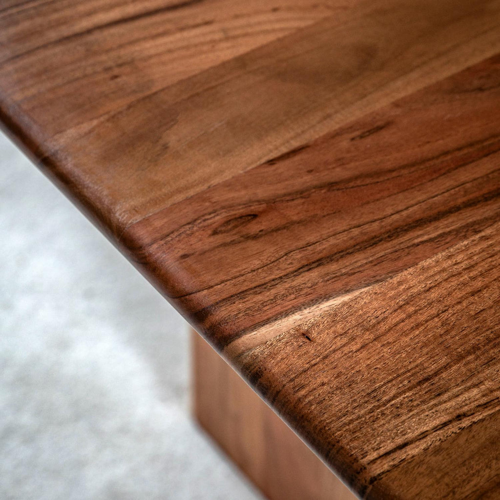 Borden Dining Table
