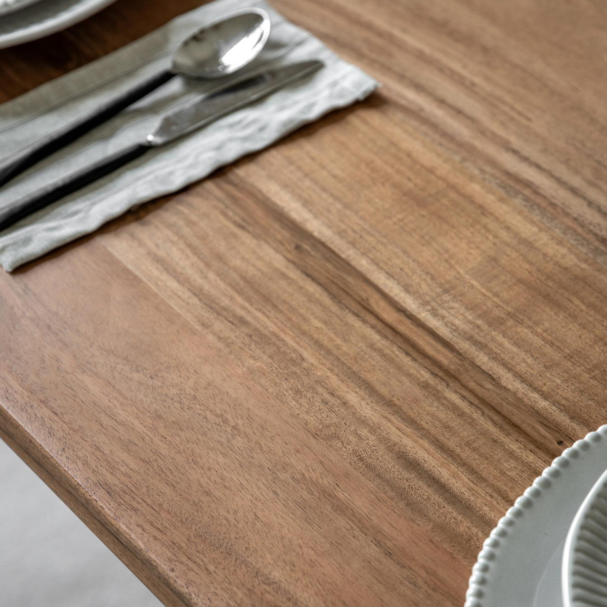 Cannes Dining Table