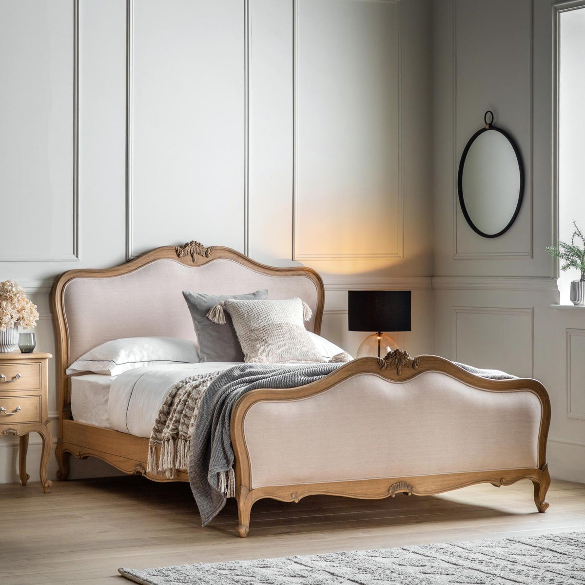 Chic 5' Linen Upholstered Bed Weathered