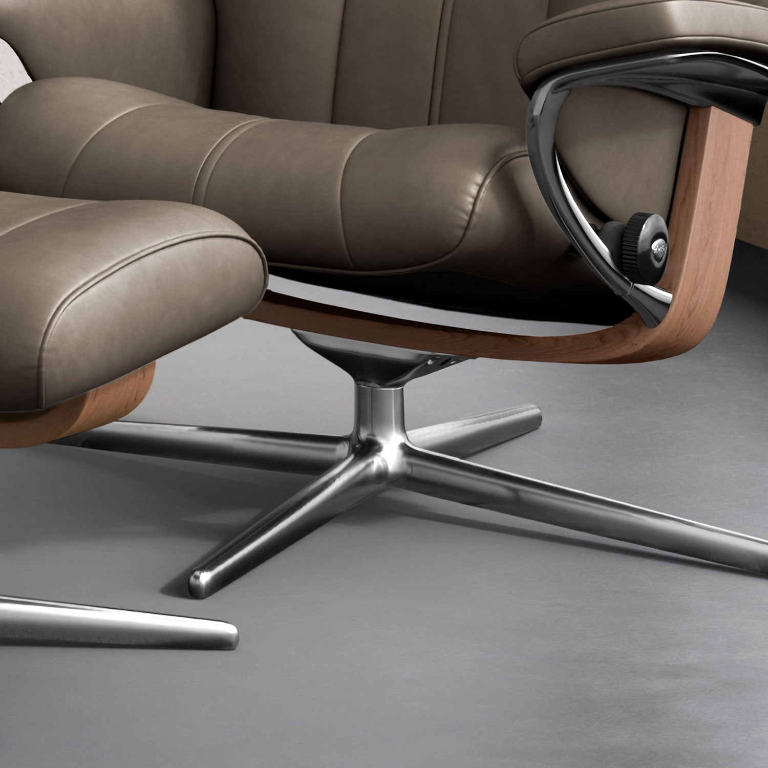 Stressless Paul Recliner Cross Base & Footstool