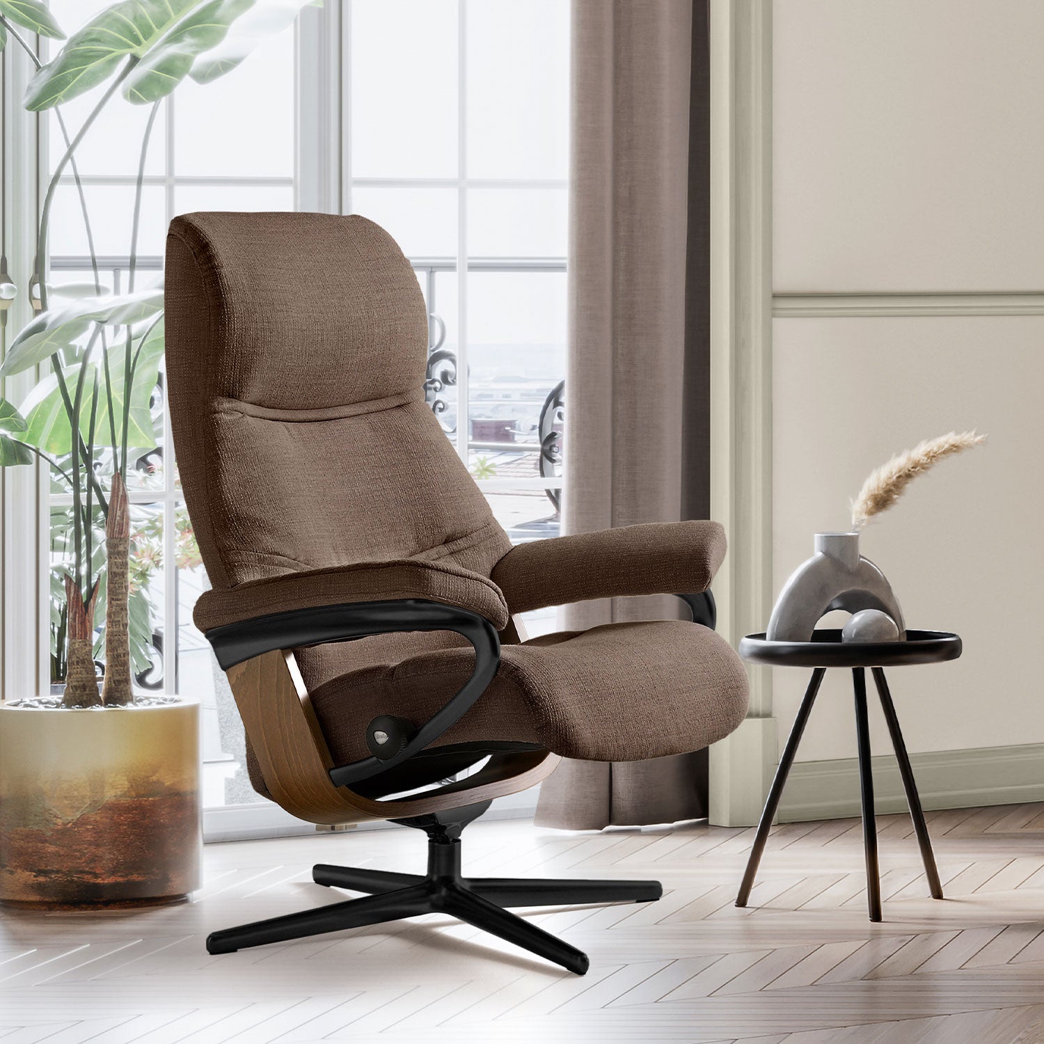 Stressless Philip Recliner Cross Base & Footstool