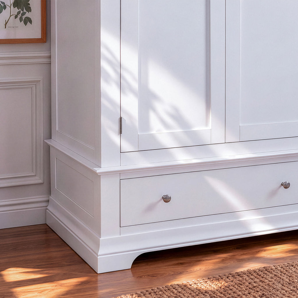 Provence Gents Wardrobe in white
