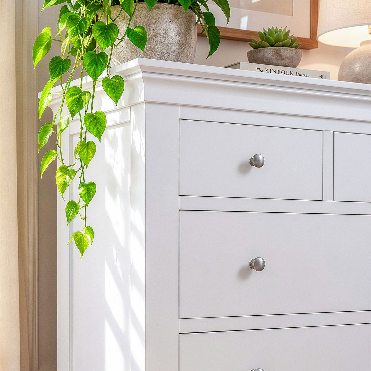 Provence 2 over 3 chest in white