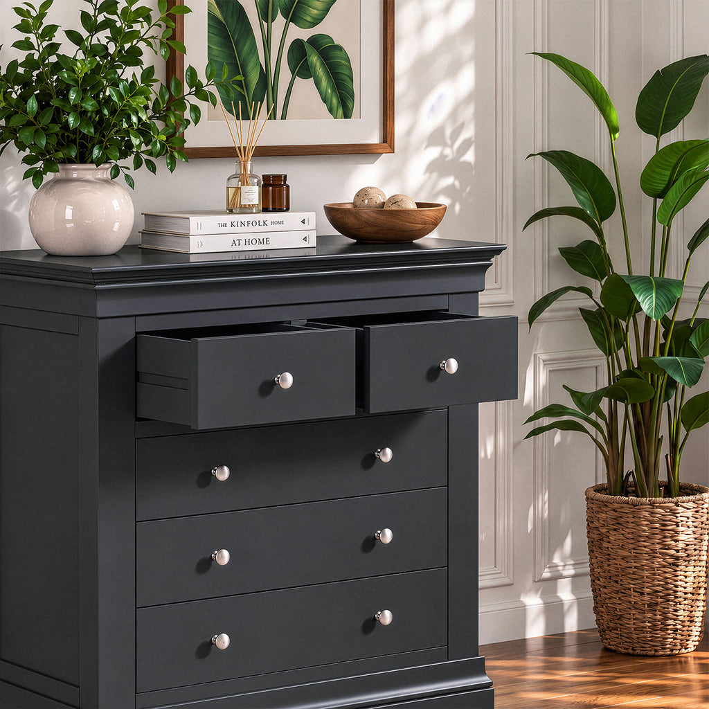 Provence 2 over 3 chest in Black