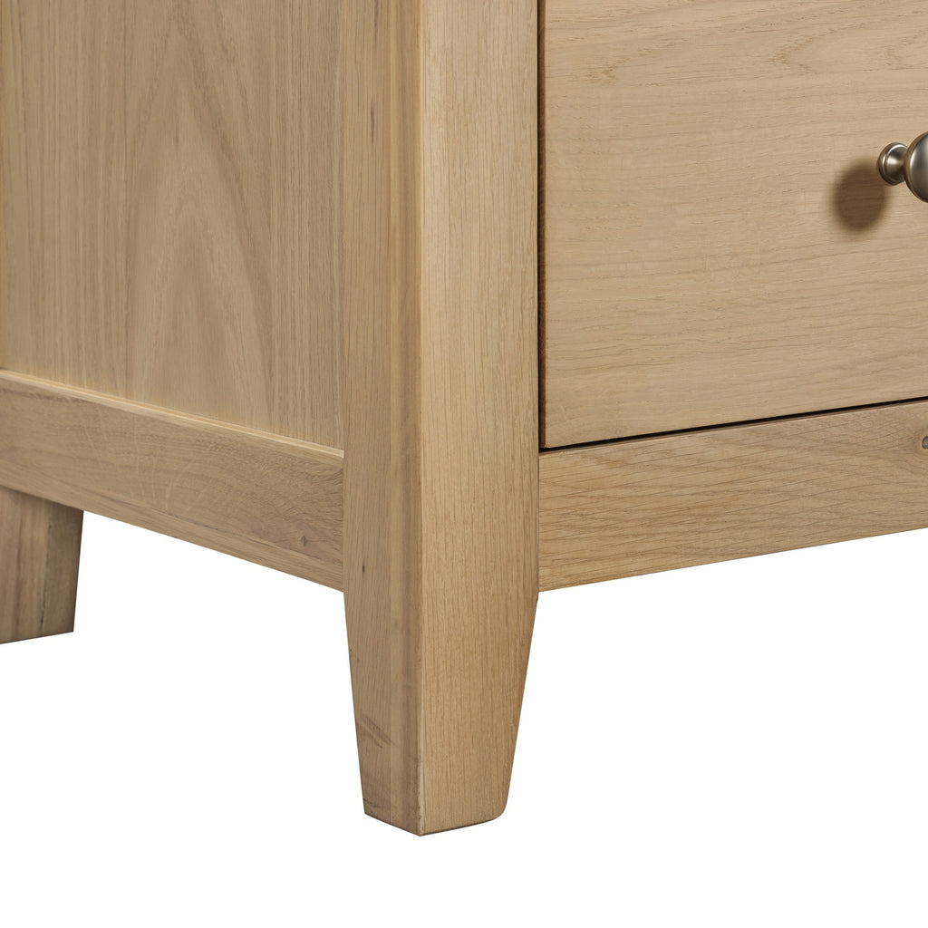 Tetbury 8 Drawer Wide Chest in Natural Oak