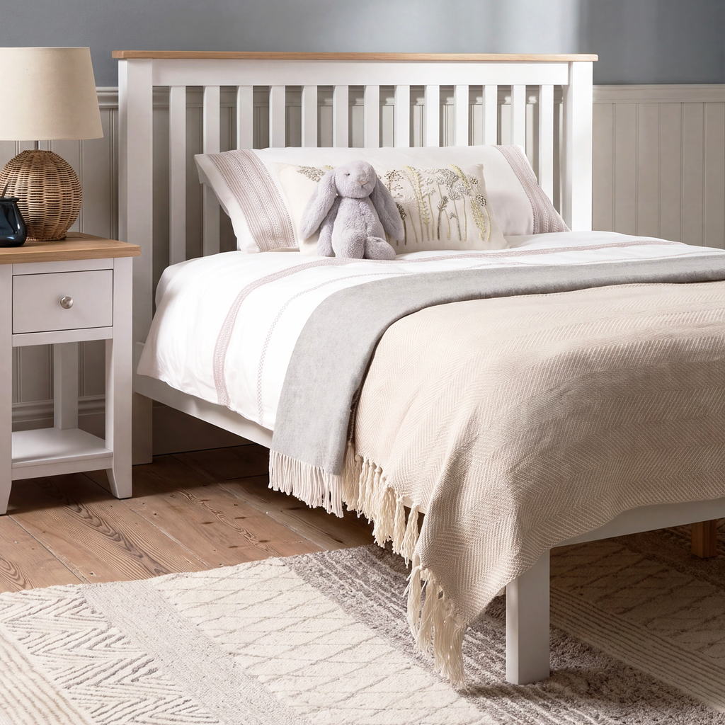 Tetbury Double Bed in Painted / Oak