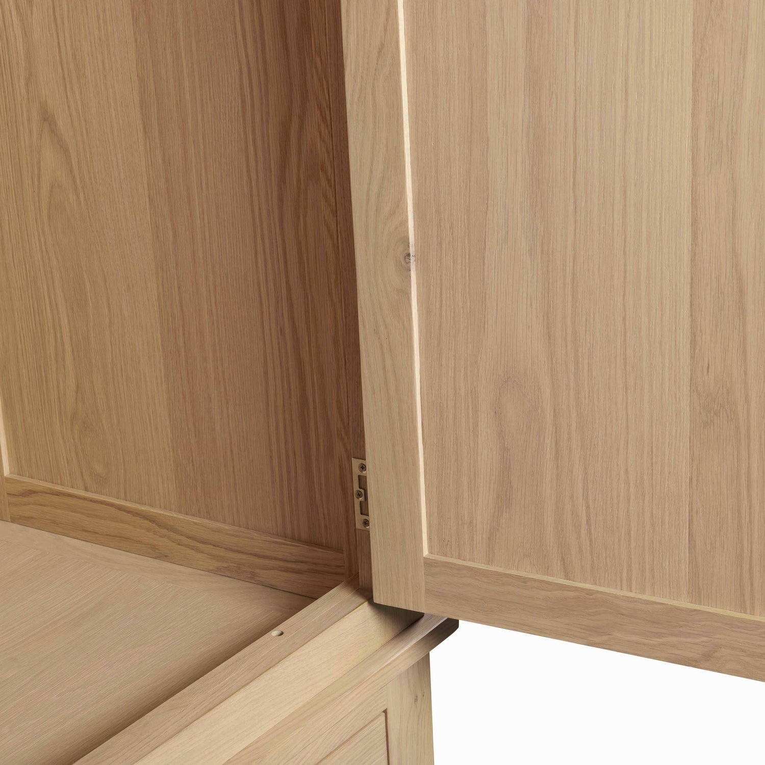 Tetbury Double Wardrobe in Natural Oak