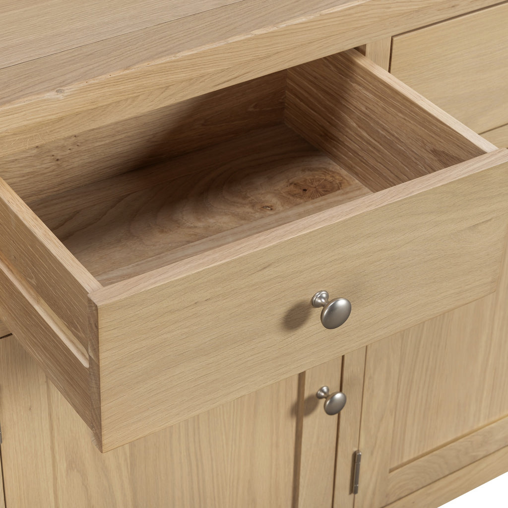 Tetbury Extra Large Sideboard in Natural Oak