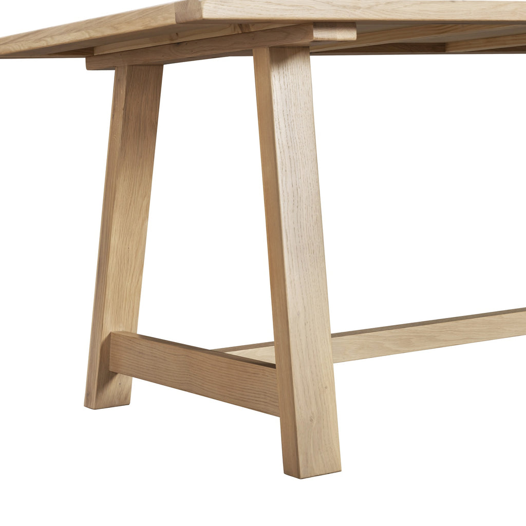 Tetbury Trestle Dining Table in Natural Oak
