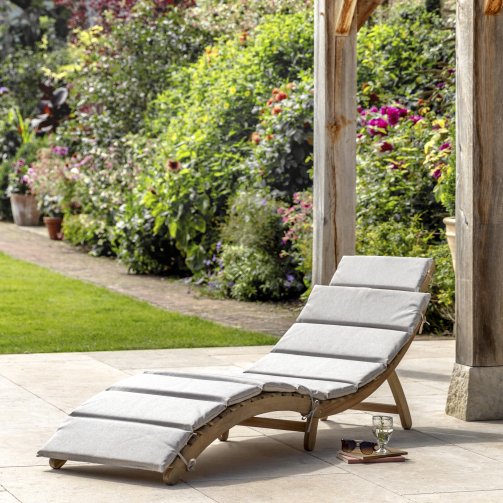 Garden Chairs and Sun Loungers