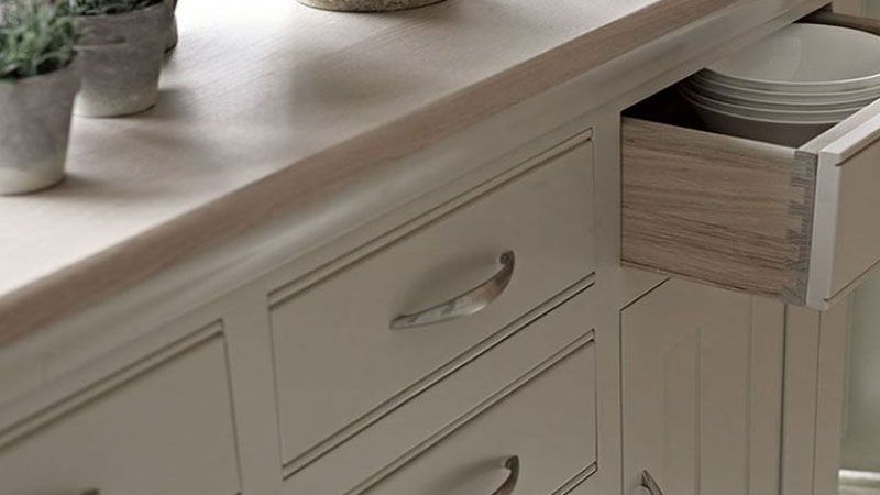 Why We Adore Solid Oak Furniture UK