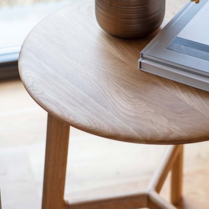 Madison Side Table in Oak