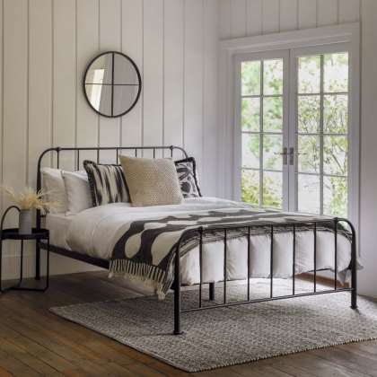 Bed woods discount