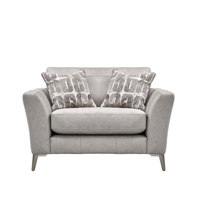 Flynn Cuddler Sofa in Leather Flynn Cuddler Sofa in Leather