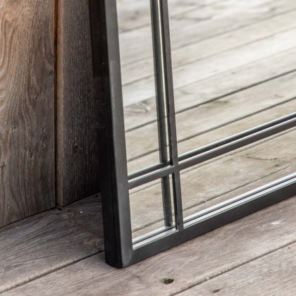 Lorca Outdoor Mirror