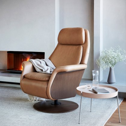 Stressless Sam Power Recliner with Disc Base and Wooden Arms Stressless Sam Power Recliner with Disc Base and Wooden Arms