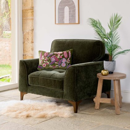 Hartpury Armchair in Green
