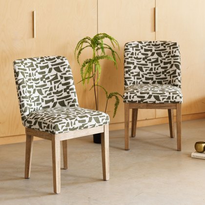 Richmond Dining Chair In Green (Set of 2) Richmond Dining Chair In Green (Set of 2)