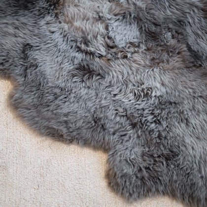 New Zealand Extra-Large Grey Sheepskin Rug - 110cm x 180cm