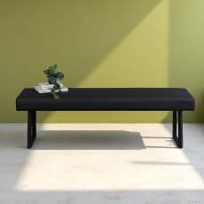 Jupiter Flat Bench in Black Jupiter Flat Bench in Black