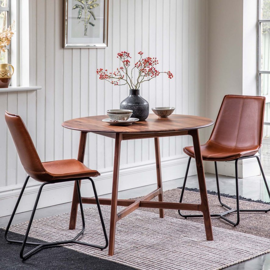 Woods Madison Round Dining Table in Walnut