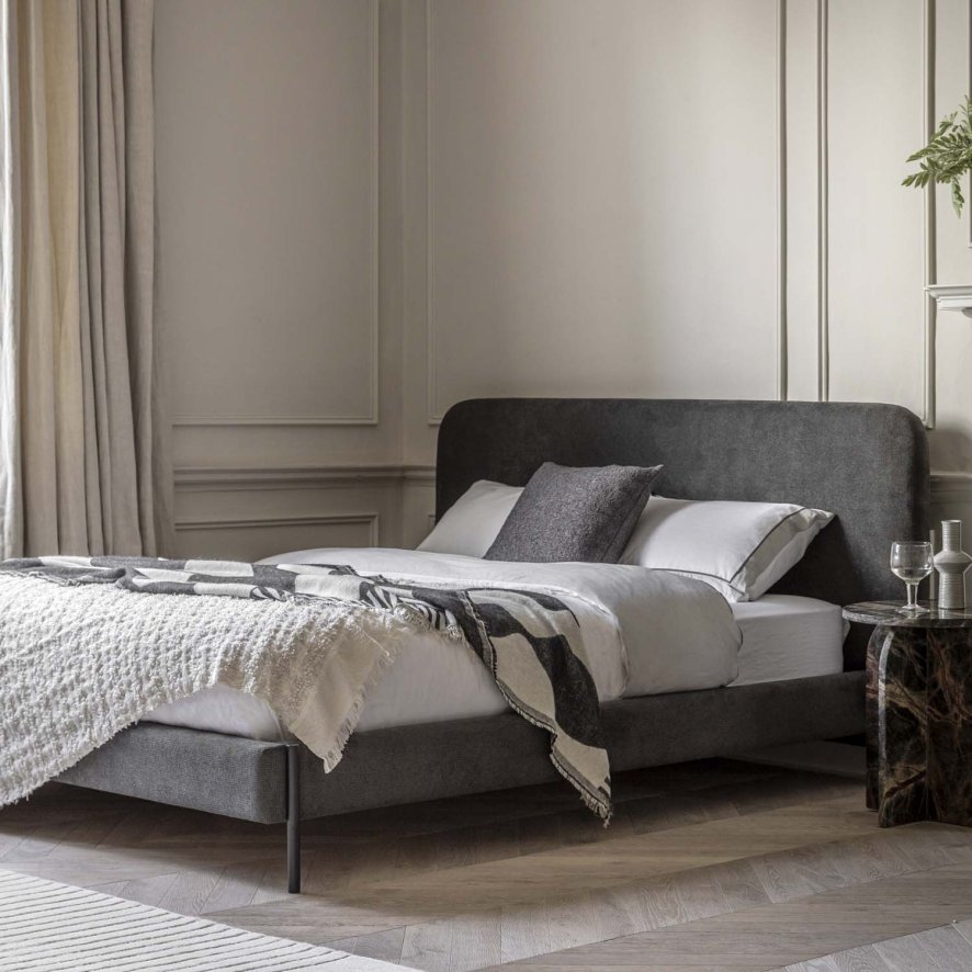 Oakley bedding deals