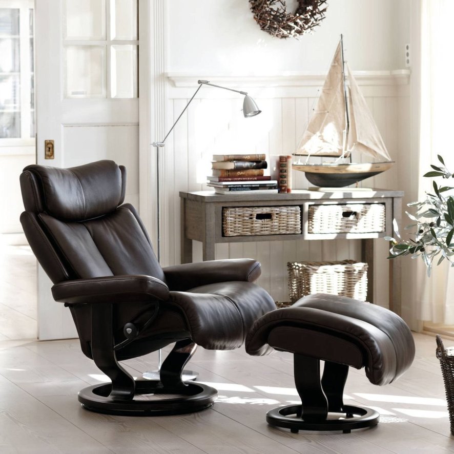 Stressless Magic Recliner With Classic Base And Footstool Medium In Noblesse
